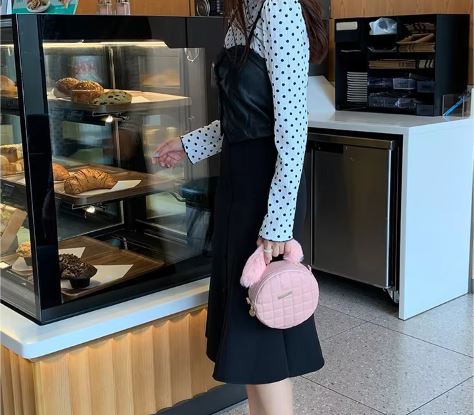 Women's Plush Round Bag Crossbody Chain Bag with Single Strap - 2-The Fashionista 